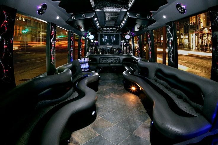 Charter Hub charter bus service in 